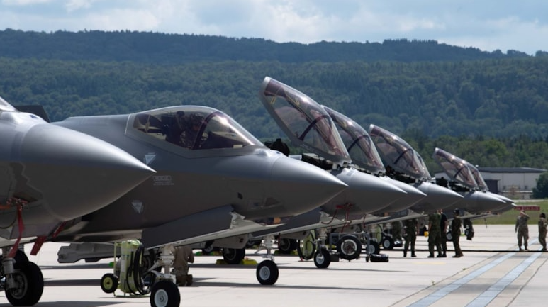 F-35 hevesi pahalıya patladı: Danimarka’nın savunma bütçesi alt üst oldu