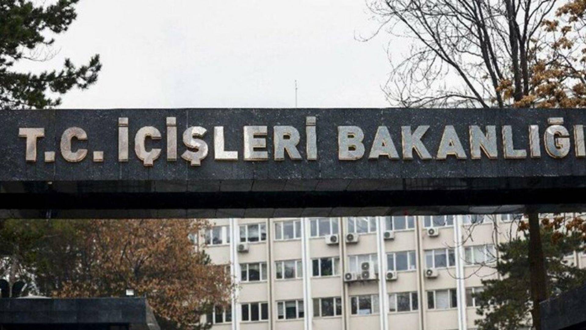 ‘Çıplak arama’ iddiası: Emniyet reddetmişti, Bakanlık soruşturma başlattı