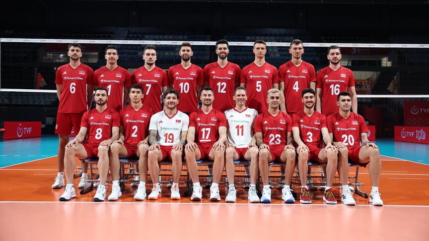 Efeler Fransa’ya set bile vermedi