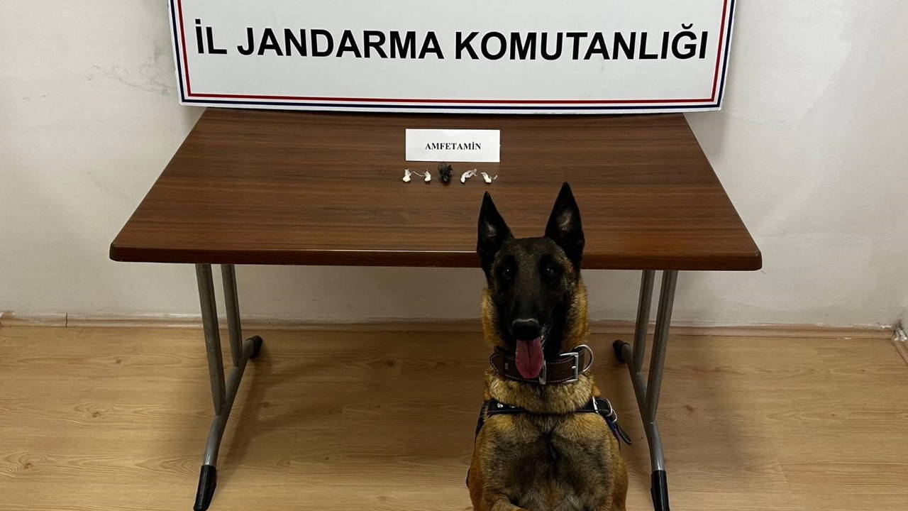 Motosikletli uyuşturucu sevkiyatına operasyon: İki şüpheli yakalandı