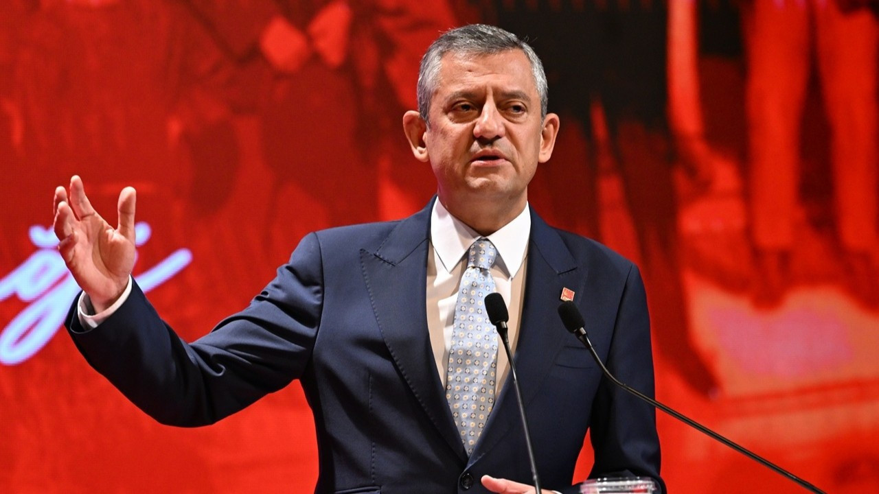 Özgür Özel: Ekrem’i de satmam, Mansur Beyi de satmam