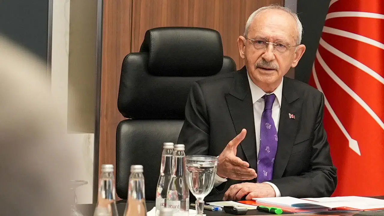 Kılıçdaroğlu çok sayıda il başkanını görevden aldı, CHP yine karıştı