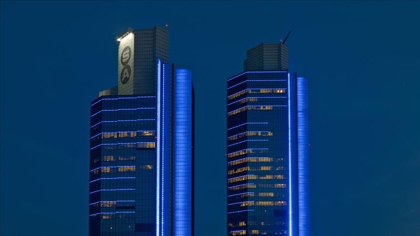 Sabancı Akçansa’yı Almanlara sattı