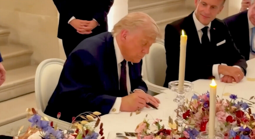 Trump mutabakatı yemek sofrasında imzaladı