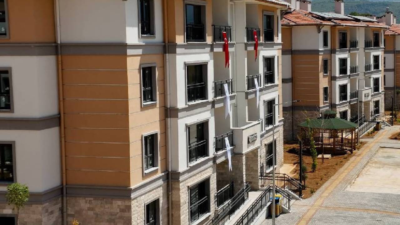 MHP emekliler için TOKİ’den konut istedi
