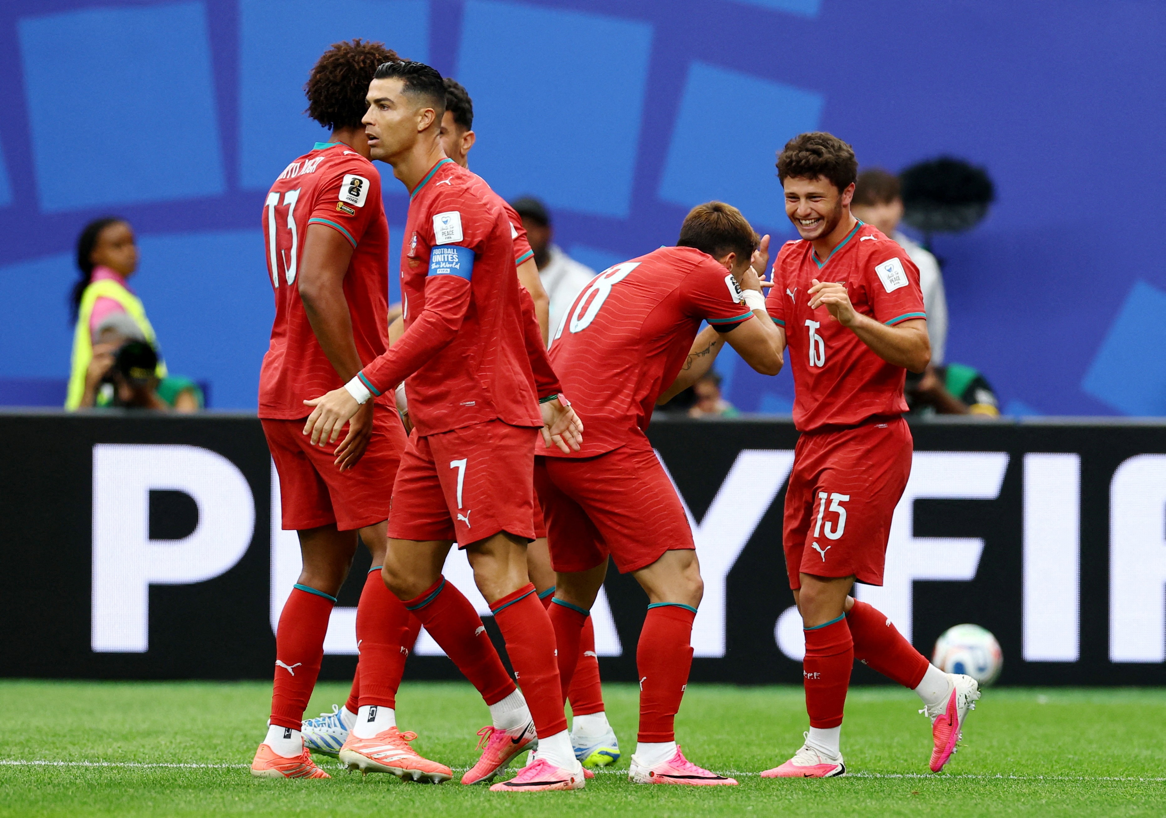 Portekiz’de Ronaldo krizi: Eleştirene hakaret yağdı