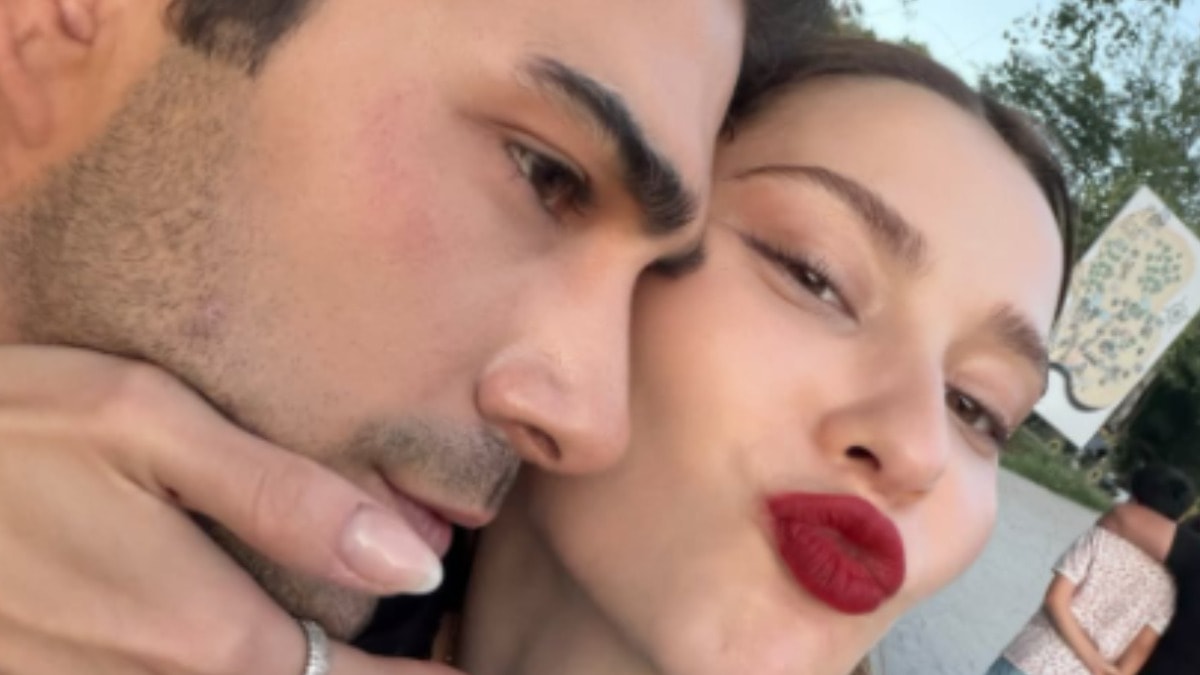 Takipçiler aynı soruyu sordu: Aranızda bir şey mi var