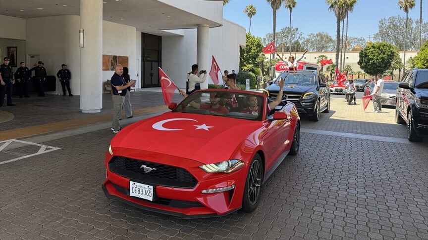Bizim Çocuklar, Dünya Kupası’ndaki son maçı için Los Angeles’a geldi