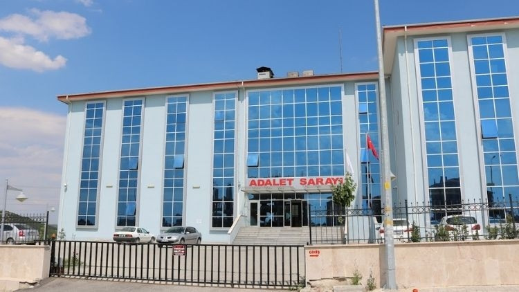 Yurt dışına kaçmak isteyen 5 FETÖ şüphelisi tutuklandı