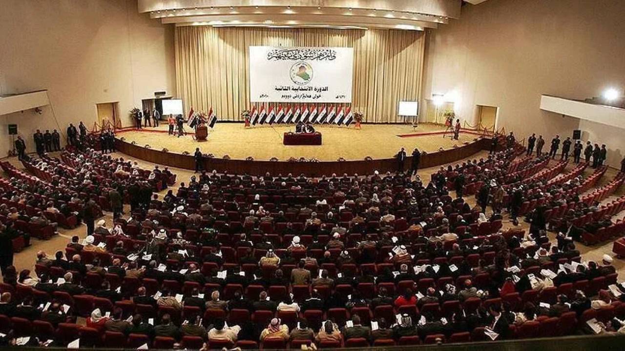 Irak’ta yolsuzluk iddiası: ‘Milletvekilinin evinden altın iç çamaşırı çıktı’
