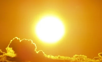 Bir foton güneşin merkezinden yola çıktığında…