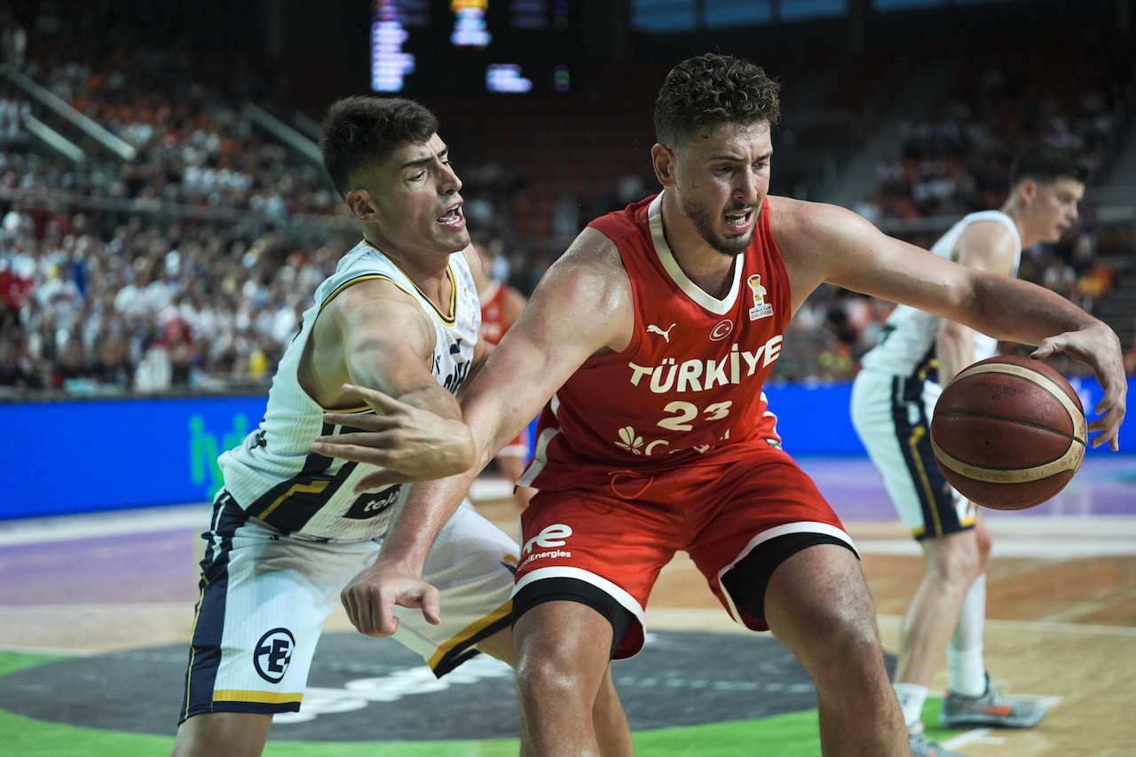A Milli Basketbol Takımı Bosna Hersek'i 82-75 Yendi