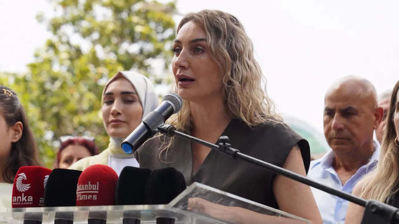 Dilek İmamoğlu da sordu: ‘9 temmuz acele ve ısrarının arkasında ne var?’