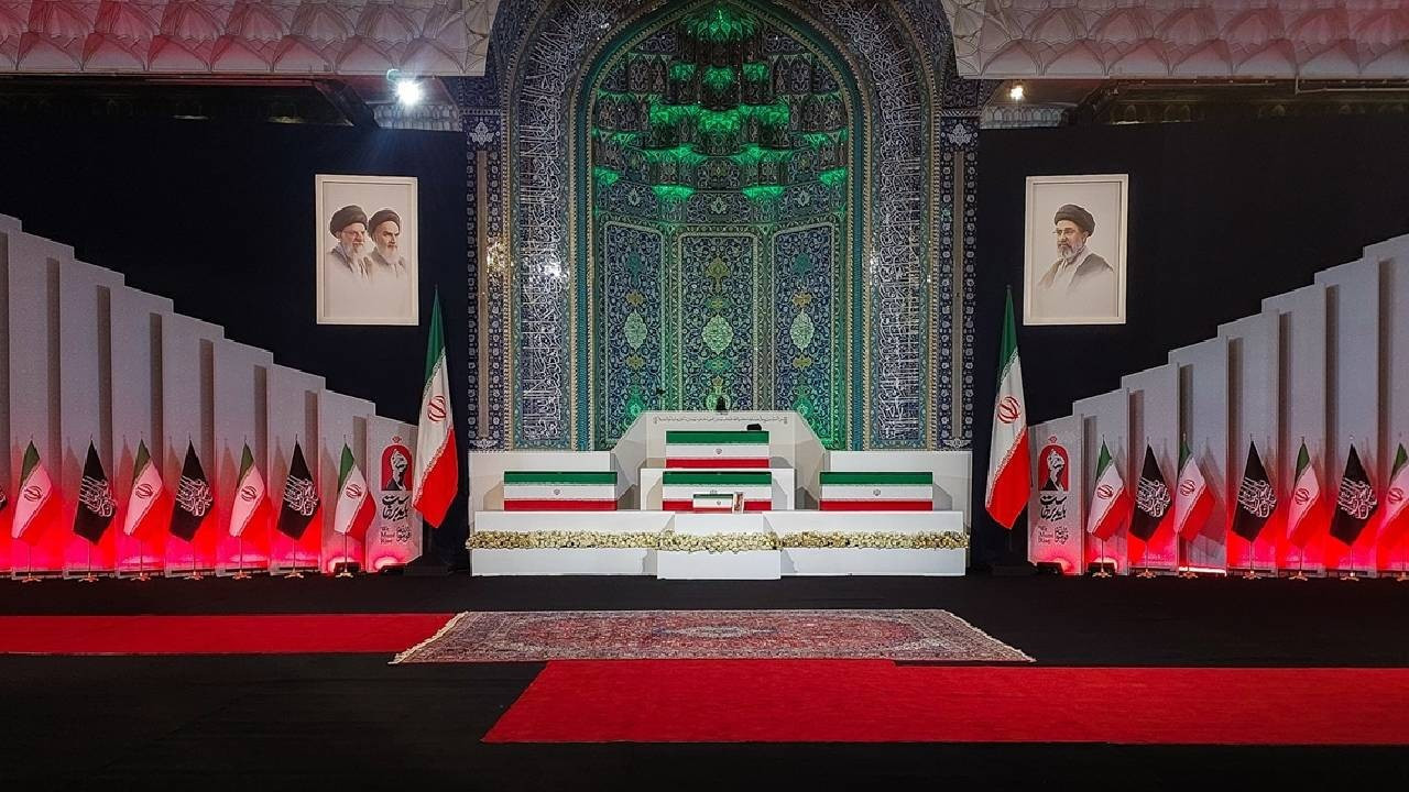 Hamaney’in cenaze töreni: Tahran pazartesi günü hava sahasını kapatacak