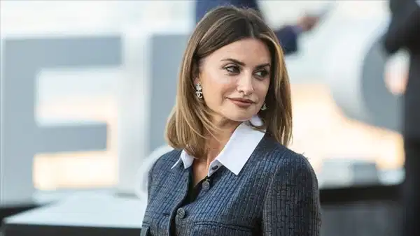 Penelope Cruz 52 yaşında ehliyet alıyor: Fobisini ancak yendi