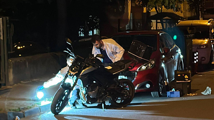 Çalıntı motosikletle silahlı saldırı: Bir ölü, bir yaralı