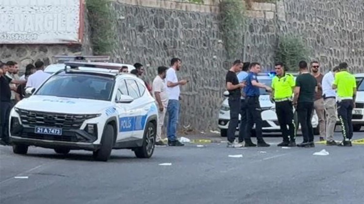Araçla peşine düştüğü müşteriyi öldürdü