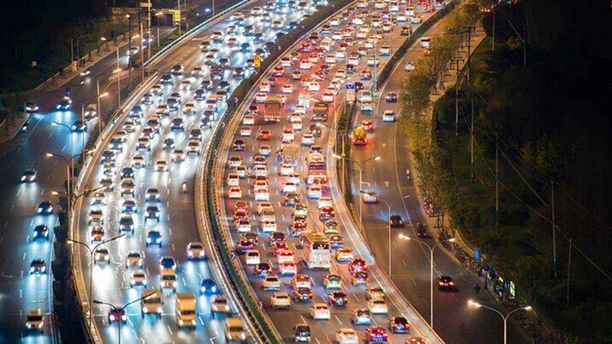 Hız yapan araçları ‘uydu’ yavaşlatacak: Trafikte yeni dönem
