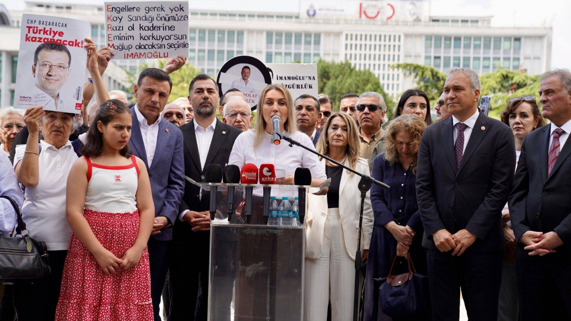Dilek İmamoğlu: Susma hakkı kullanılmadı, savunma hakkı engellendi