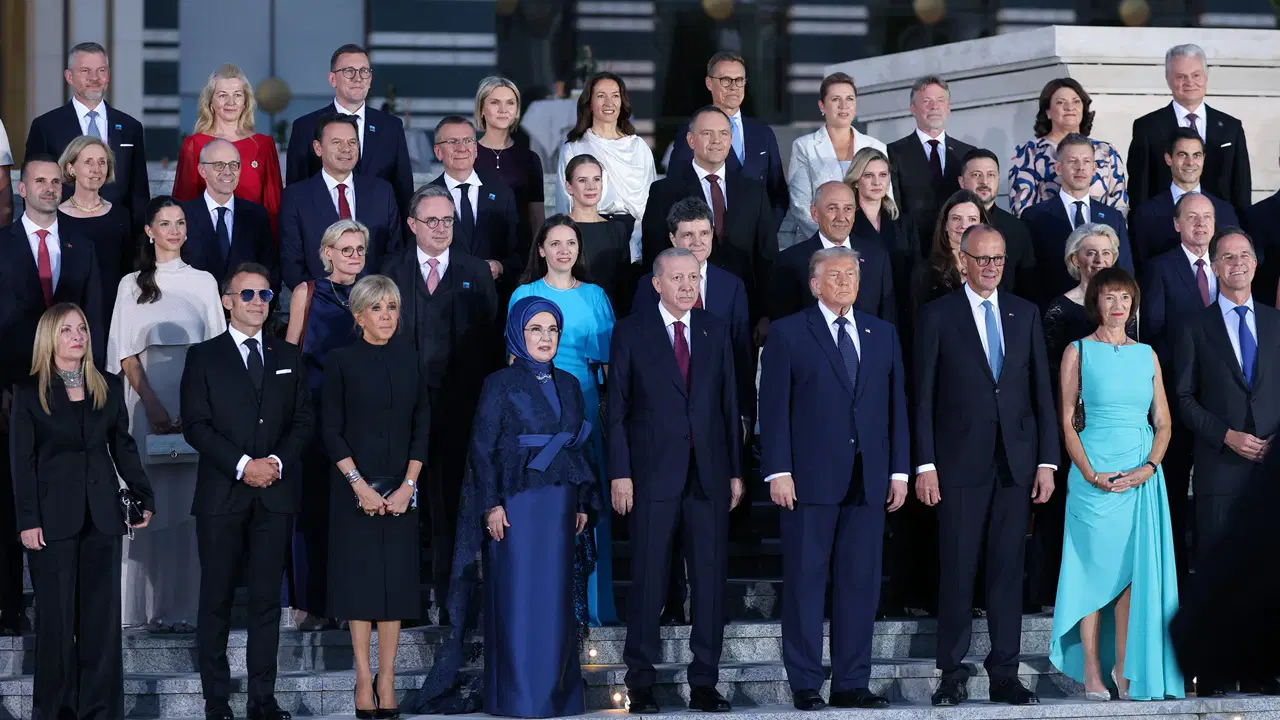 NATO Zirvesi yemeğinde alkollü içki ikram edildi mi: Yanıt geldi