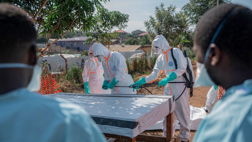Ebola salgınında vaka sayısı 2000'e dayandı