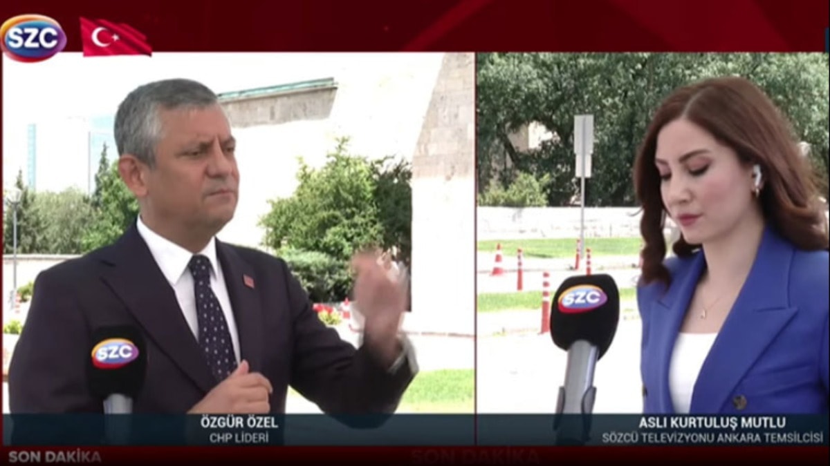 Özel yeni partinin ismini açıkladı: ‘Şimdilik öyle diyelim’