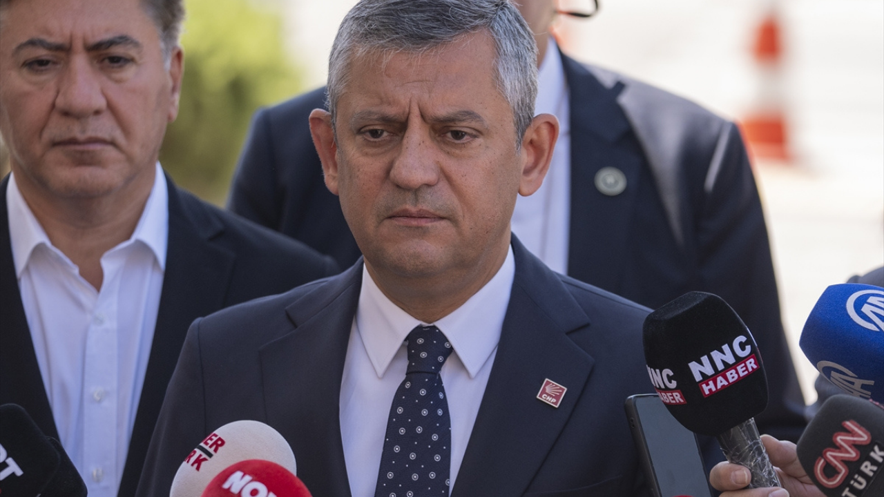 Özgür Özel: 15 Temmuz’da birlikte direndiklerimiz butlan sürecinde sessiz