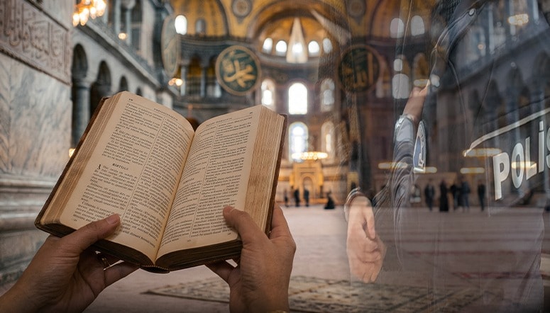 Ayasofya’da yüksek sesle İncil okuyan turistlere gözaltı