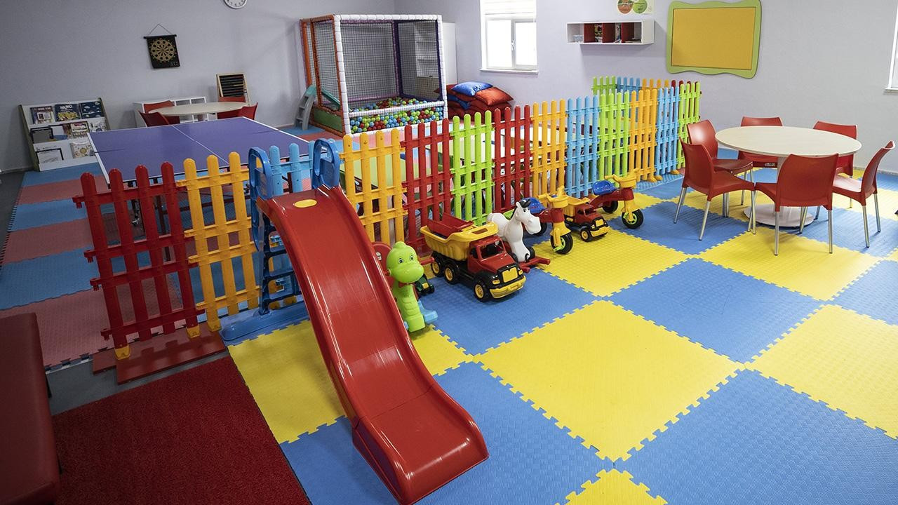 İBB'nin kreş ücretlerine zam