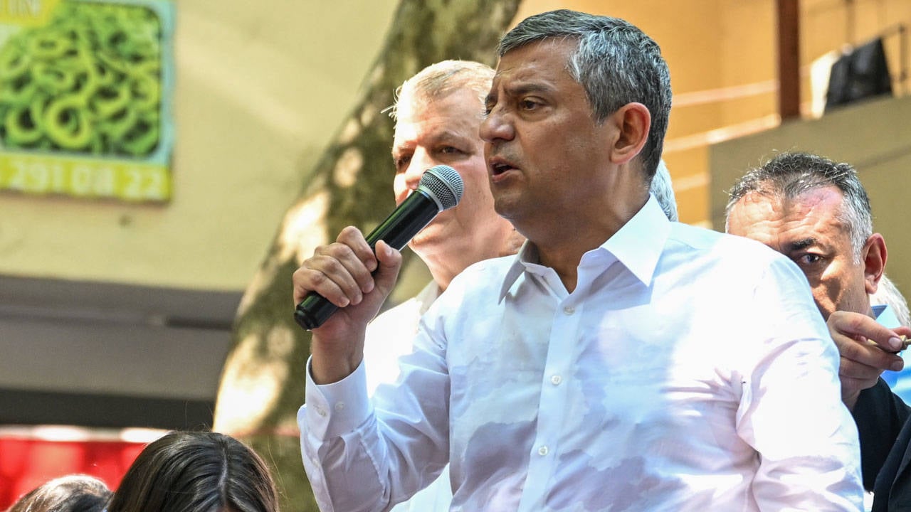 Özel çok iddialı: İlk seçimde yüzde 60-70’le iktidar olacağız