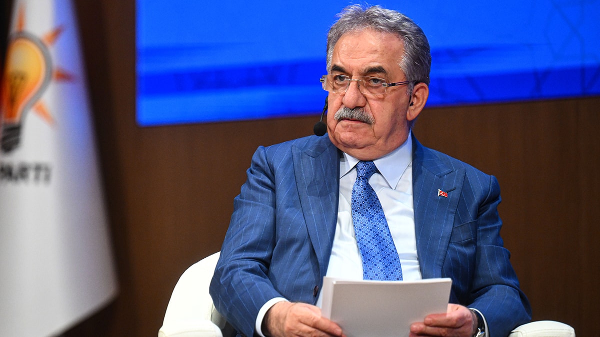 Hayati Yazıcı’dan flaş çıkış: ‘Yeni anayasayı referanduma götüreceğiz’