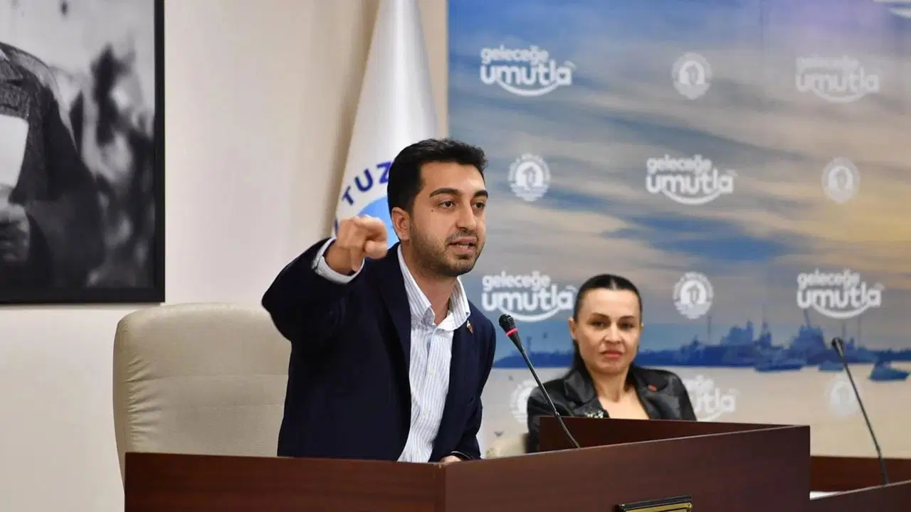 İddia: CHP’li başkan AK Parti’ye geçmek için Erdoğan’ın onayını bekliyor