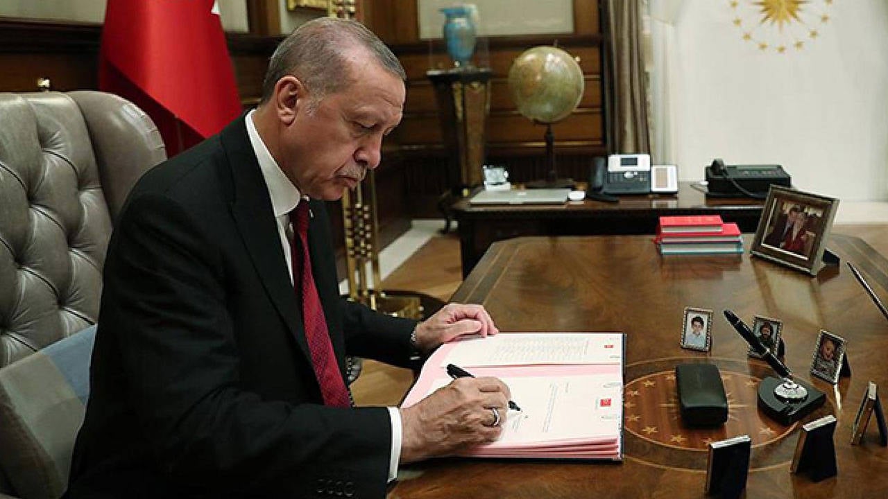 Erdoğan YÖK’e dört yeni üye, sekiz üniversiteye rektör atadı