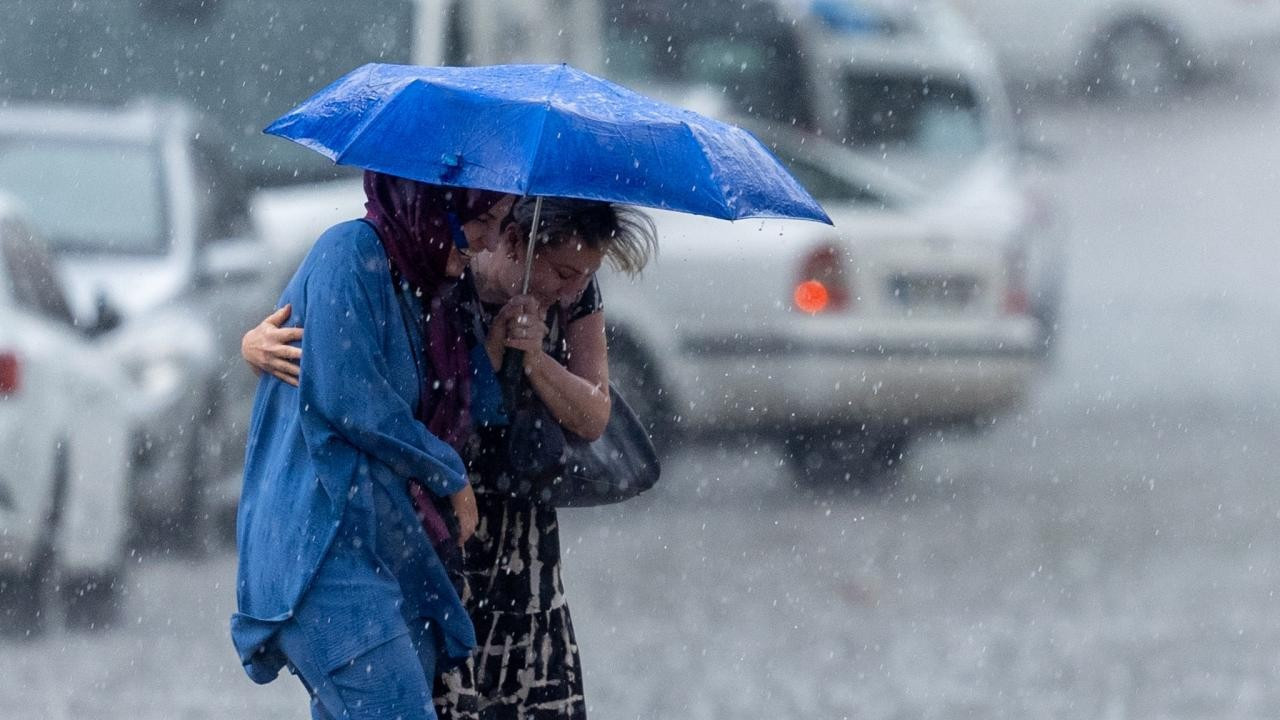 AKOM’dan İstanbul için kuvvetli sağanak uyarısı