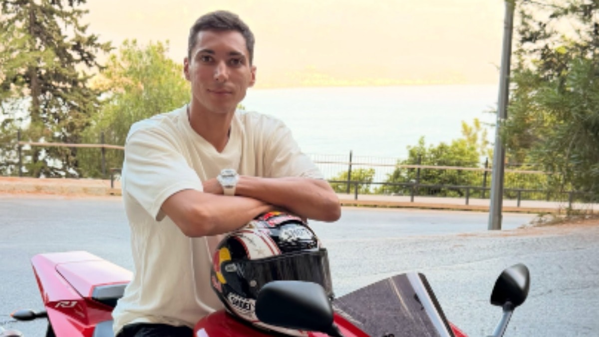 O motor ‘Tek Teker Arif’in emaneti: Babasının emanetine gözü gibi bakıyor