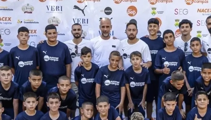 Pep Guardiola Yaz Kampında Filistinli Çocukları Ağırladı