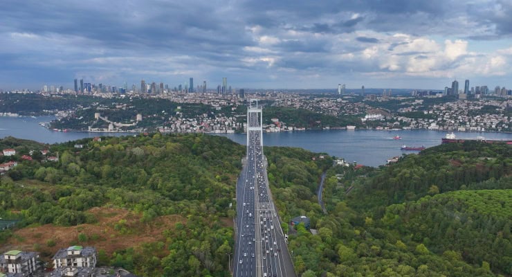 Bloomberg: Fransız firma iki Boğaz köprüsü için teklif vermeye hazırlanıyor