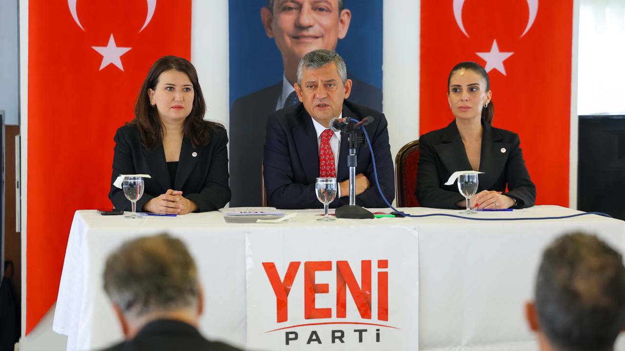 CHP’den büyük kopuş sürüyor, Yeni Parti’ye hücum var