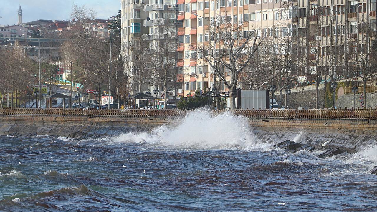 Marmara'nın güneybatısı ile Kuzey Ege için kuvvetli fırtına uyarısı