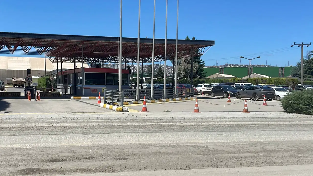 Şakayı şakadan anlamayana yapmamak lazım! Polisi alarma geçiren şaka