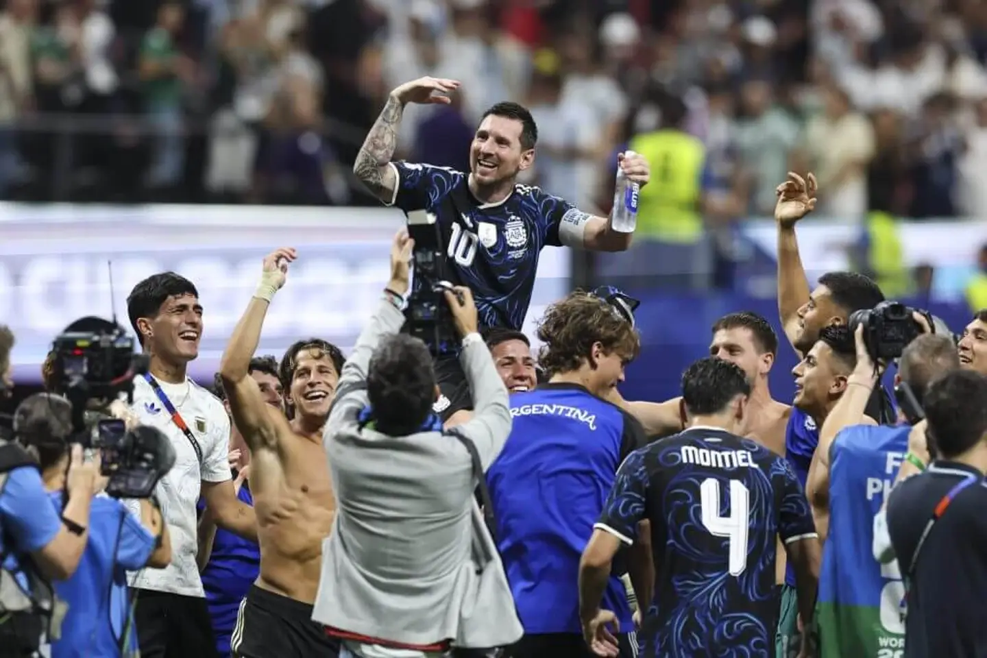 Bir maçtan çok fazlasıydı: Messi’li Arjantin müthiş bir geri dönüş yaptı, İngiltere hatasına ağlıyor