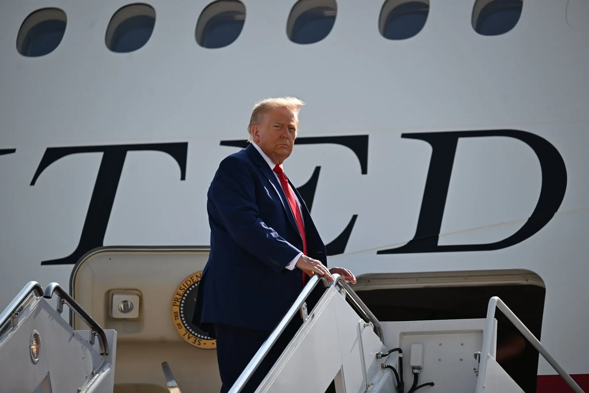 Patriot’lar tükenmeye başlayınca Trump İran’a saldırıları durdurdu