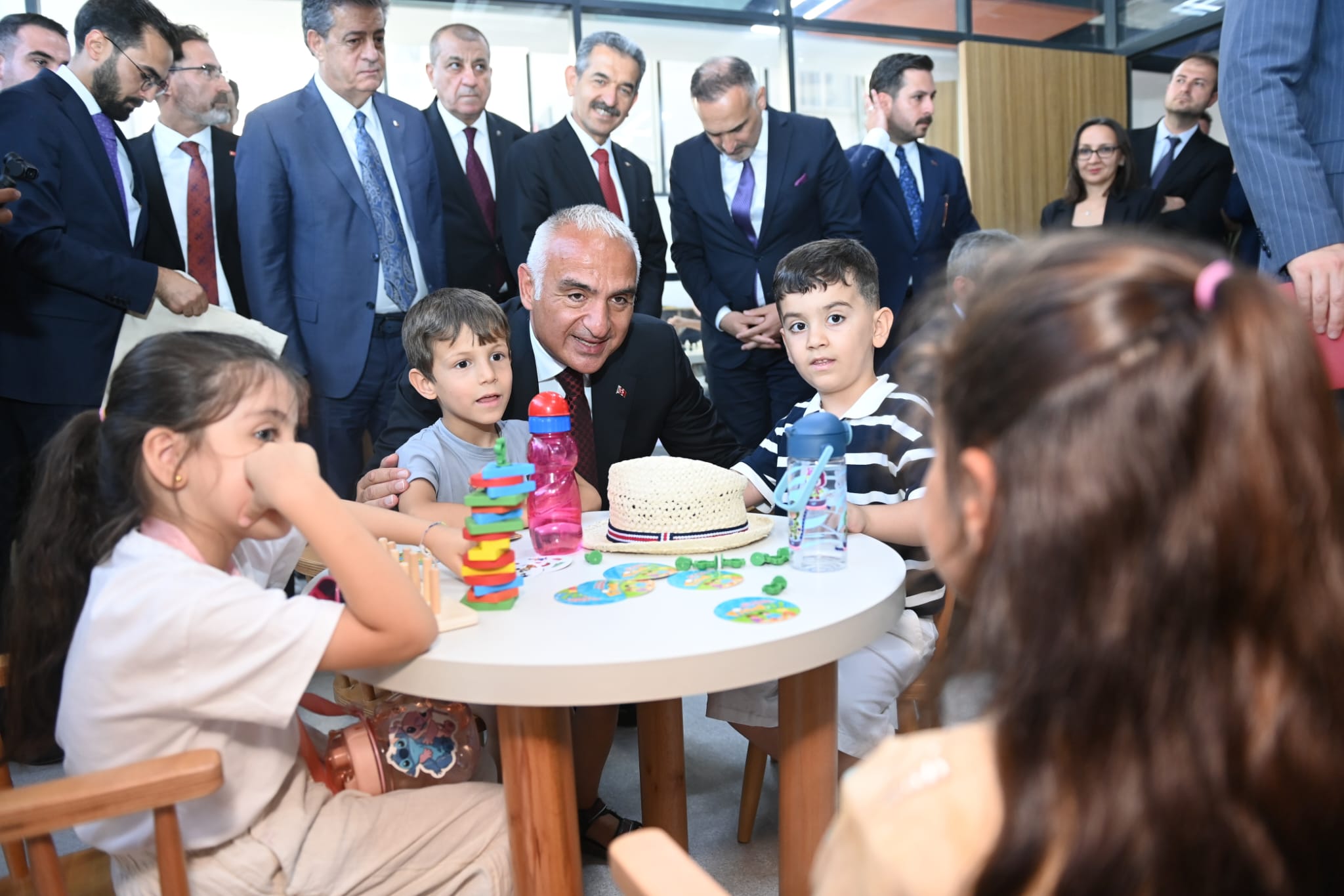 Şırnak’ta Halk Kütüphanesi açtı