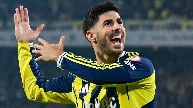 Fenerbahçe’de kriz: Yıldız oyuncu İsmail Kartal’ı şikayet etti