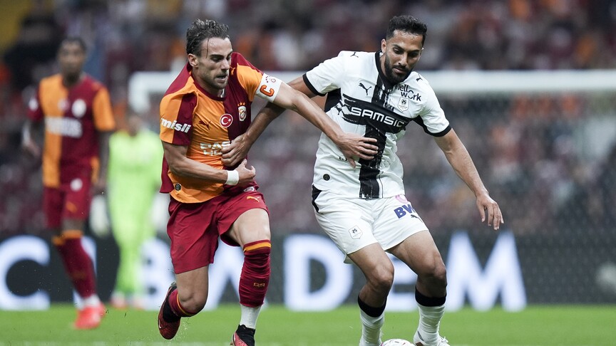 Galatasaray, özel maçta beraberliği zor kurtardı