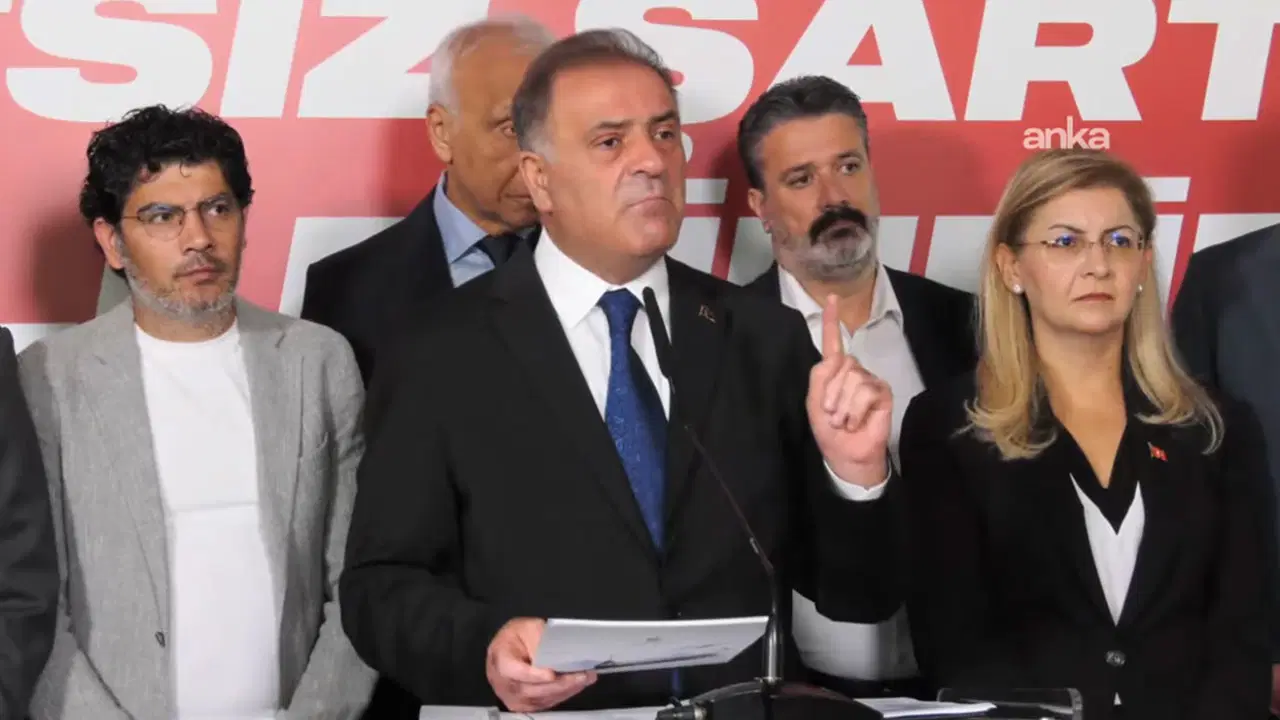 İBB Başkanvekili, CHP'den AK Parti'ye geçen Tuzla Belediye Başkanı'na yanıt verdi