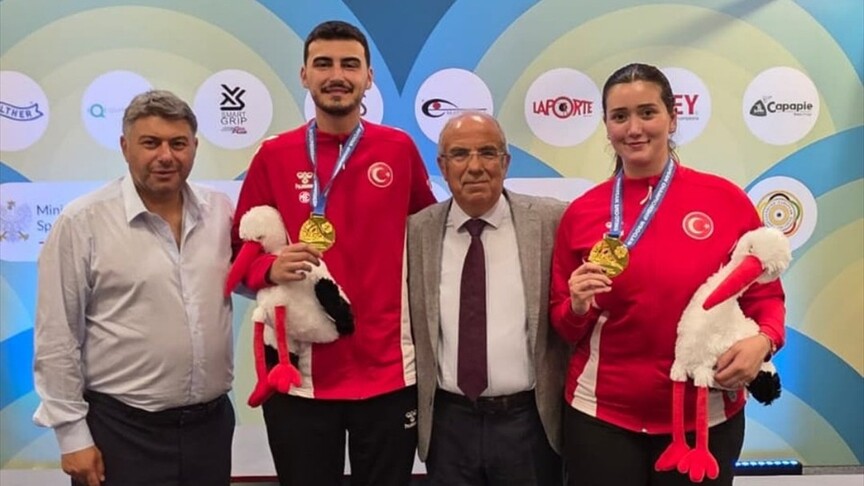 Şimal Yılmaz ve Fahrettincan Er atıcılıkta Avrupa şampiyonu oldu