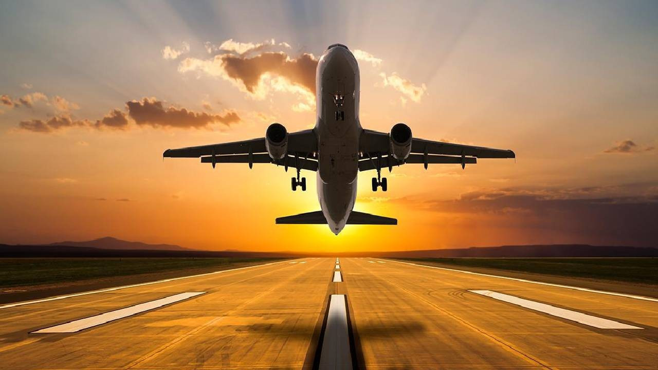 Havayollarını jet yakıtı vurdu: Dev şirketlerin kârı eridi