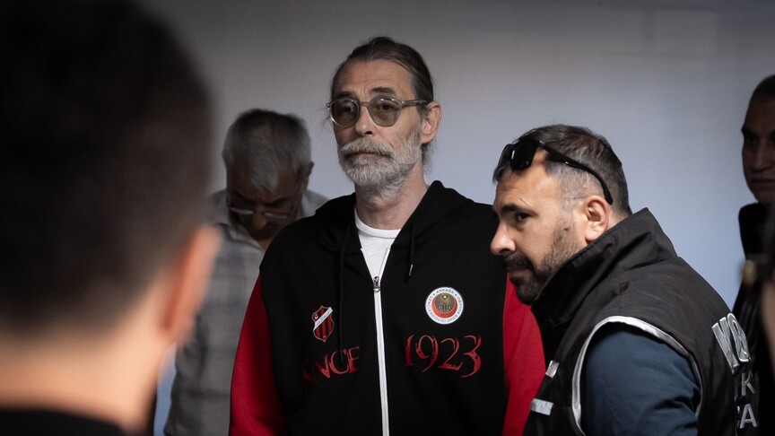 Etimesgut Belediyesi Yolsuzluk Soruşturması: Belediye Başkanı ve 54 Kişi Adliyeye Sevk Edildi