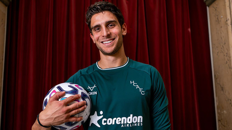 Hull City rekor transferi açıkladı: 5 yıllık imza atıldı